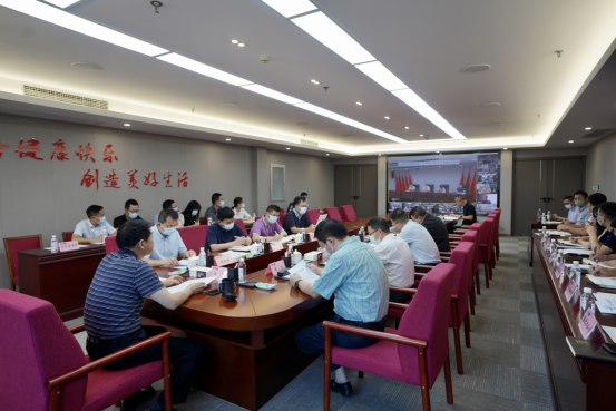 四川尊龙集团召开疫情防控工作领导小组2022年第3次会议 集团党委书记、董事长、疫情防控工作领导小组第一组长任丁主持会议并讲话
